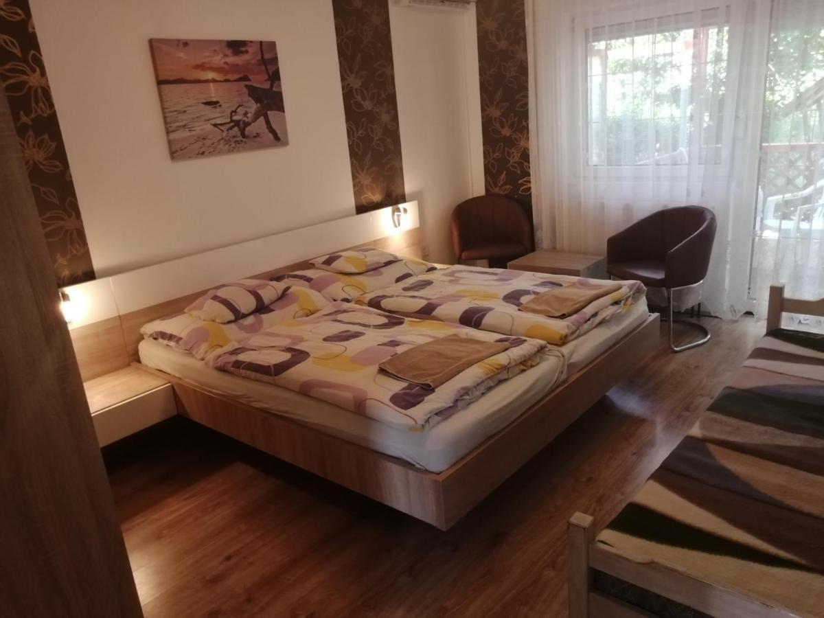 Anita Apartman Buk Luaran gambar