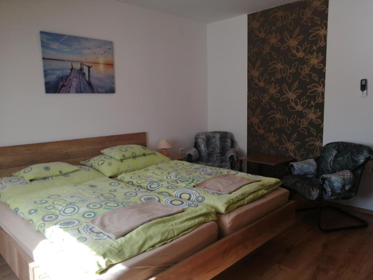 Anita Apartman Buk Luaran gambar