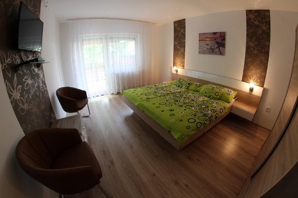 Anita Apartman Buk Luaran gambar