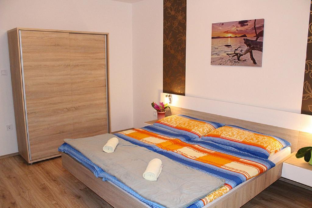 Anita Apartman Buk Luaran gambar